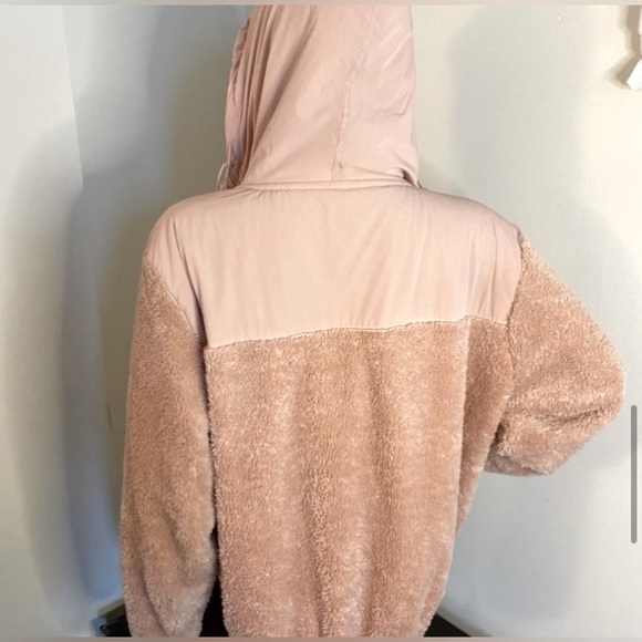 RETIRED ZYIA  BLUSH COLORED SHERPA zipper Lined pockets JACKET SZ LG EUC - Picture 2 of 6